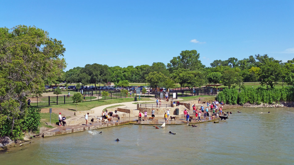 Free things to do in Dallas for families - White Rock Lake